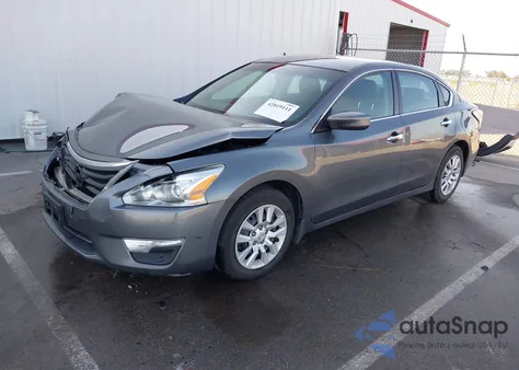 2015 Nissan Altima 2.5 S z USA, uszkodzony, nr VIN 1N4AL3AP5FN878713